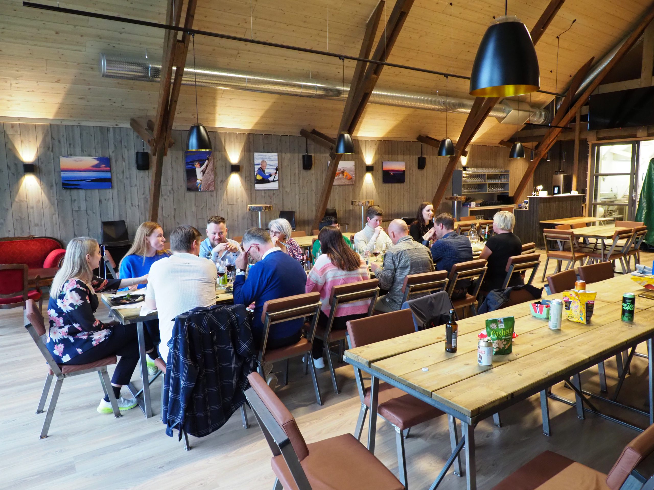 Restaurant møte og kurslokale på Base Camå Vega